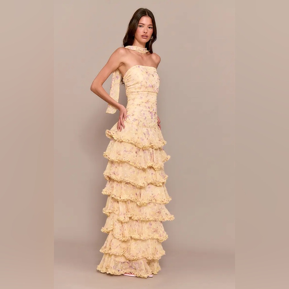 PrettyLittleThing YELLOW CHIFFON DITSY FLORAL MAXI DRESS